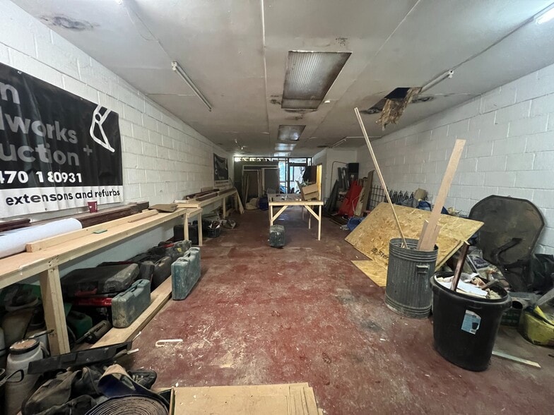 Unit 7 Henfield Rd, Hurstpierpoint to rent - Interior Photo - Image 2 of 4