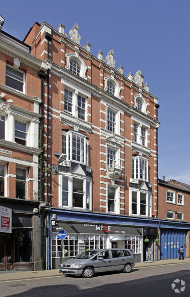 Market/Bowling Green Street portfolio of 2 properties for sale on LoopNet.co.uk - Primary Photo - Image 1 of 3