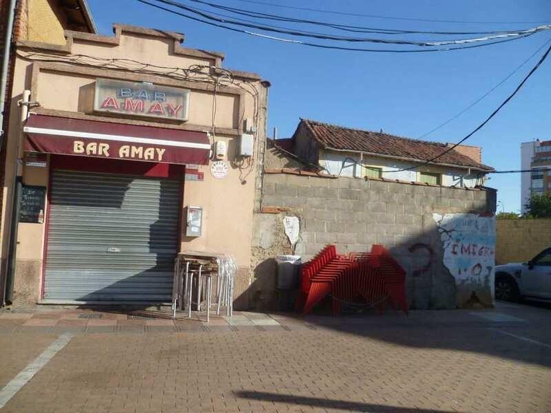 Alfredo Bart Plaça, 3, León, León for sale Primary Photo- Image 1 of 5