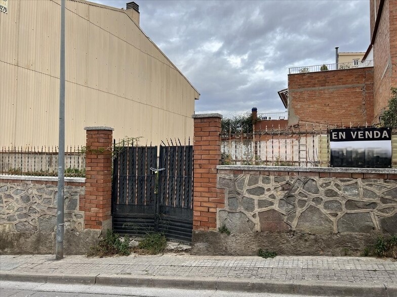Carrer Alacant, 13, Rubí, Barcelona for sale - Building Photo - Image 2 of 11