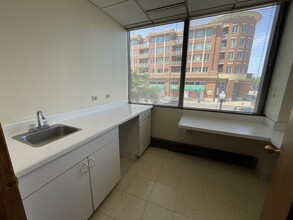 4801 W Peterson Ave, Chicago, IL for rent Interior Photo- Image 2 of 4