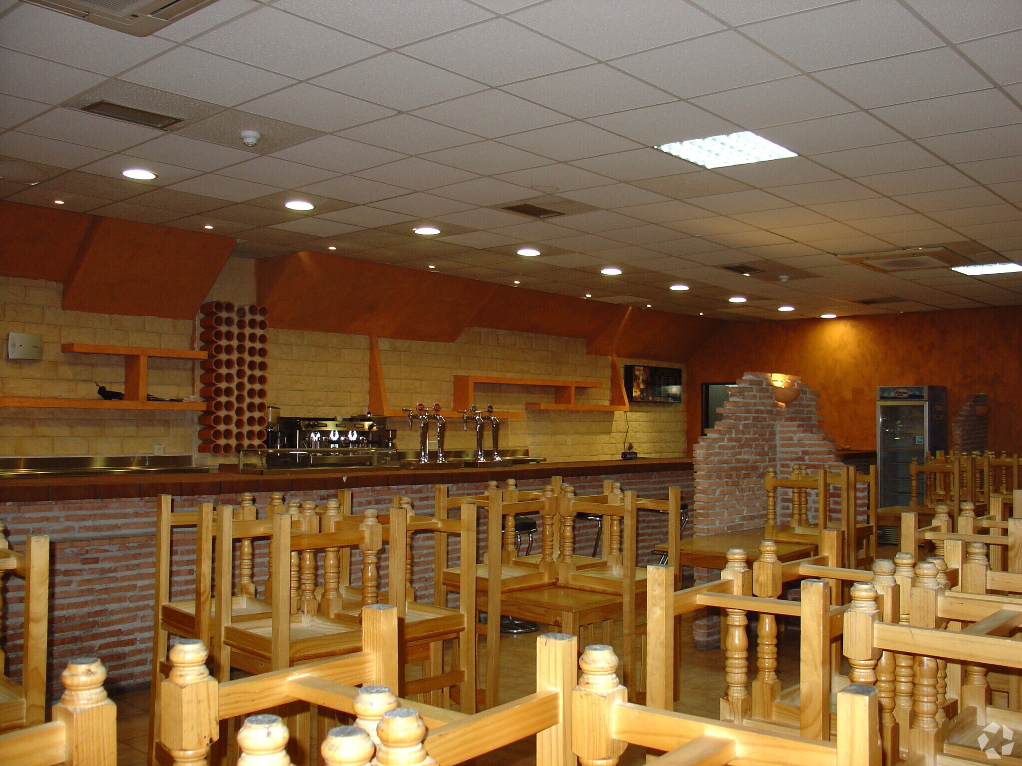  in Fuenlabrada, Madrid for sale Primary Photo- Image 1 of 1