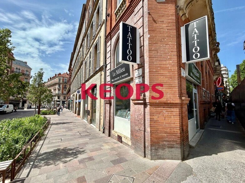 Retail in Toulouse to rent - Building Photo - Image 2 of 11
