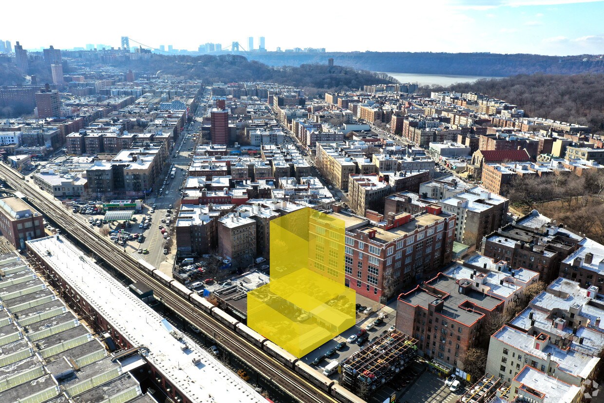 3966 10th Ave, New York, NY for sale Primary Photo- Image 1 of 1