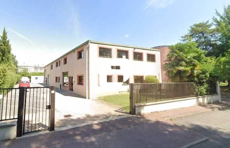 Light Industrial in Jouy-en-Josas for sale Building Photo- Image 1 of 10