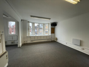 34-34A Musters Rd, West Bridgford for rent Interior Photo- Image 2 of 2