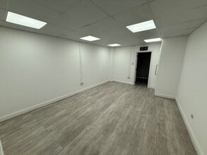 41 Broadwater St W, Worthing to rent Interior Photo- Image 1 of 2
