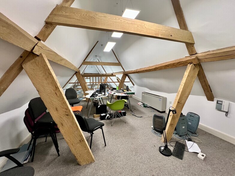 The, Bishop's Stortford to rent - Building Photo - Image 2 of 21