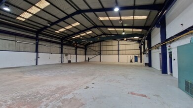 Crawpeel Rd, Aberdeen to rent Interior Photo- Image 2 of 4