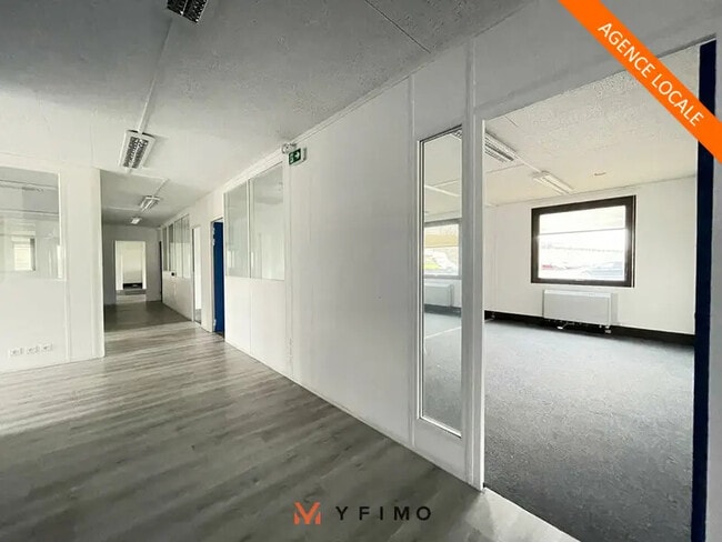 Location Bureaux 1 213 m²