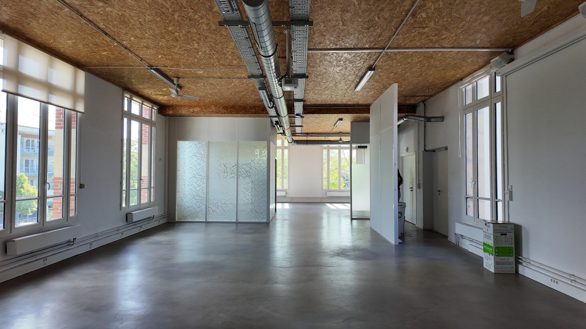 75 Allée Des Parfumeurs, Nanterre to rent Interior Photo- Image 1 of 15