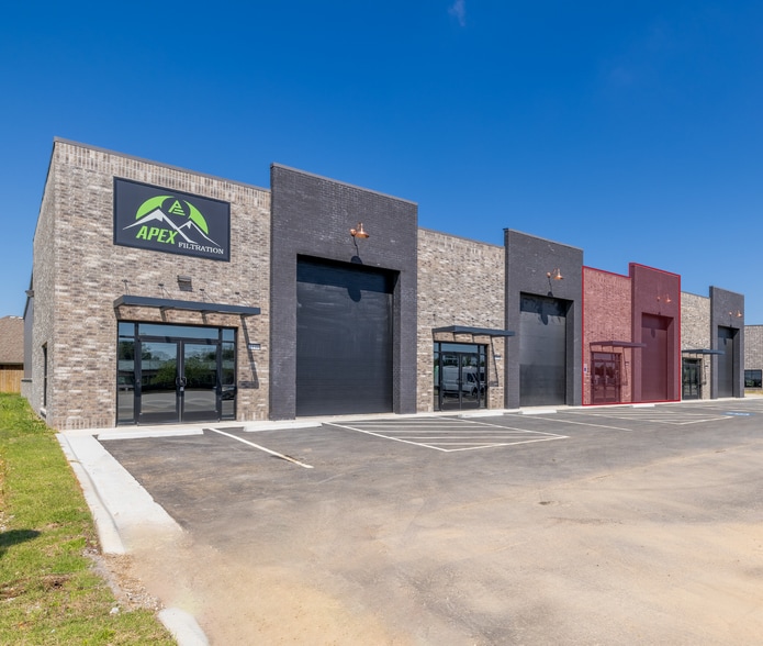 682-778 White Rd, Springdale, AR to rent - Building Photo - Image 3 of 6