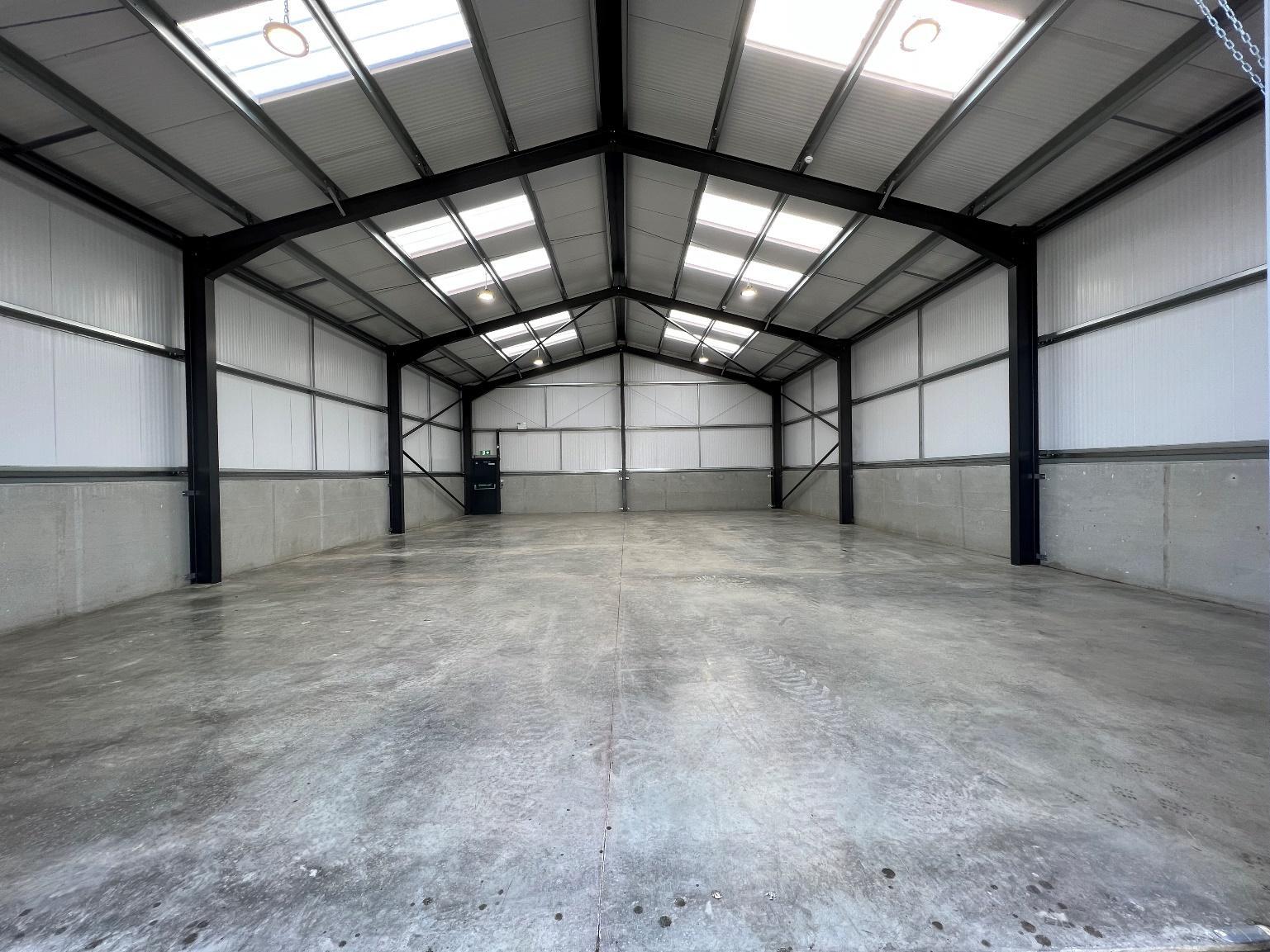 Marches Rd, Horsham to rent Interior Photo- Image 1 of 2