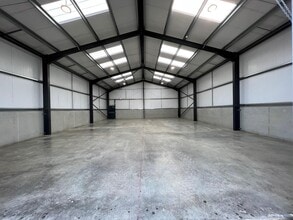 Marches Rd, Horsham to rent Interior Photo- Image 1 of 1