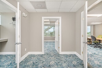 55 Inlet Harbor Rd, Ponce Inlet, FL to rent Interior Photo- Image 2 of 17