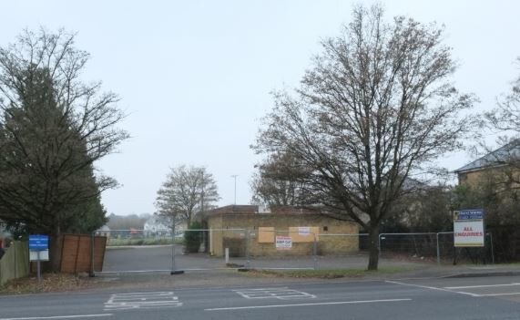 Bagshot Rd, Woking for sale Primary Photo- Image 1 of 1