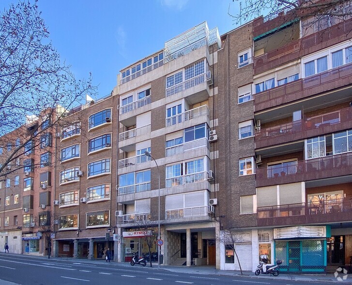 Calle López de Hoyos, 82, Madrid, Madrid for sale - Primary Photo - Image 1 of 5