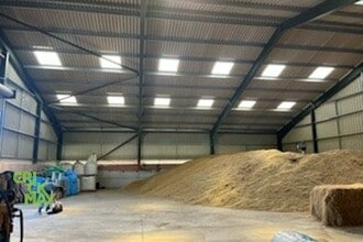 Slaugham Road, Haywards Heath to rent Interior Photo- Image 1 of 1