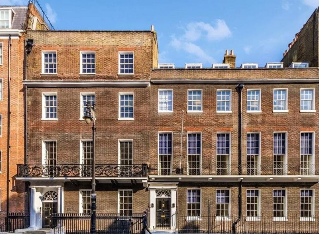 8 Hill St, London to rent Building Photo- Image 1 of 7