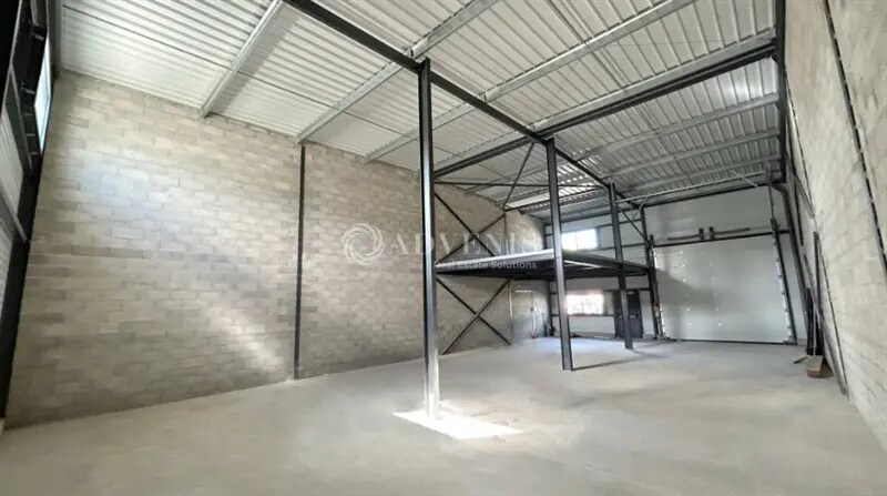 Light Industrial in Perpignan for sale - Building Photo - Image 2 of 5