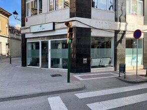 Retail in Olesa de Montserrat, Barcelona to rent Construction Photo- Image 2 of 5