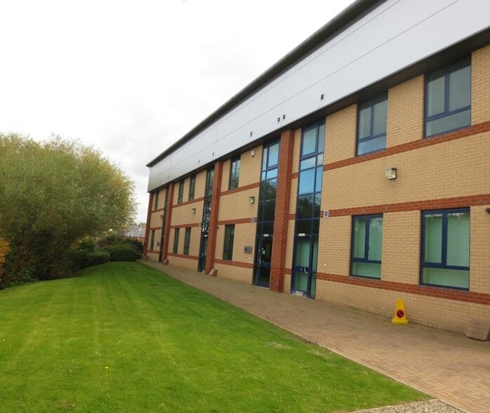 9 George Mann Rd, Leeds for sale - Building Photo - Image 2 of 3