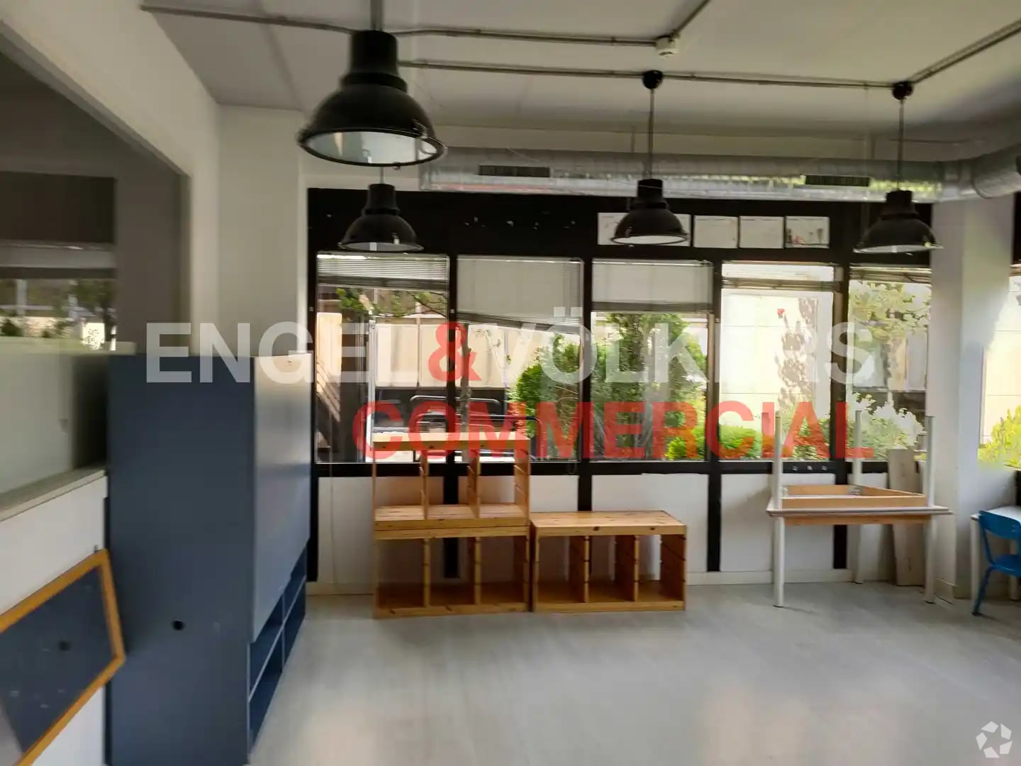 Office in Alcobendas, Madrid to rent Interior Photo- Image 1 of 6