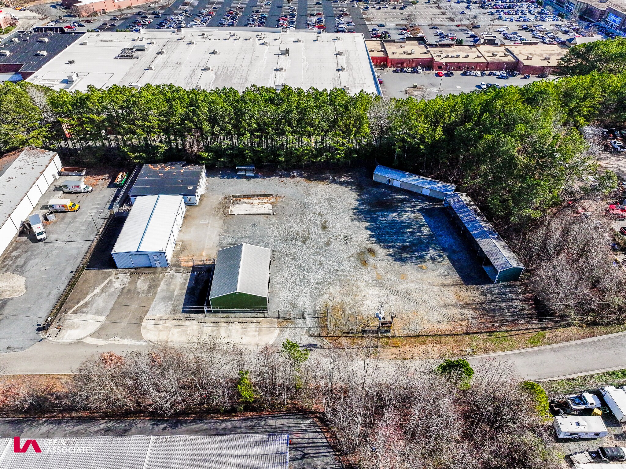 111 Emma Ln, Woodstock, GA for sale Primary Photo- Image 1 of 1