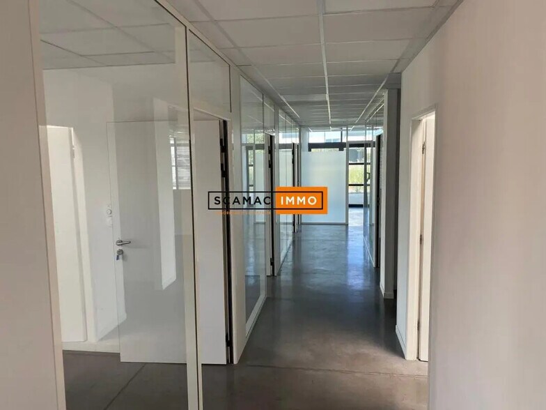 Light Industrial in La Farlède for sale - Interior Photo - Image 3 of 6