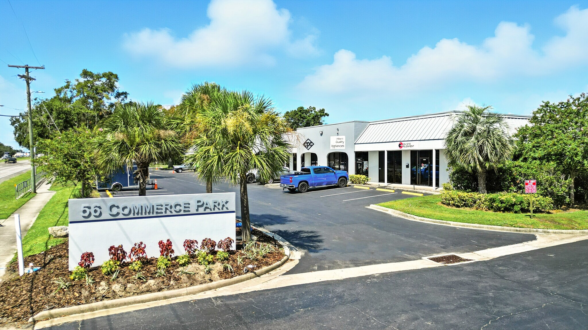 5402-5468 N 56th Commerce Park Blvd, Tampa, FL to rent Primary Photo- Image 1 of 15