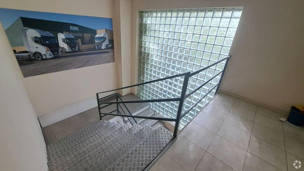 Industrial in Meco, Madrid for sale - Interior Photo - Image 3 of 17
