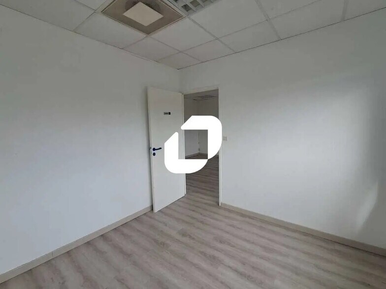 Office in Bordeaux to rent - Interior Photo - Image 3 of 20