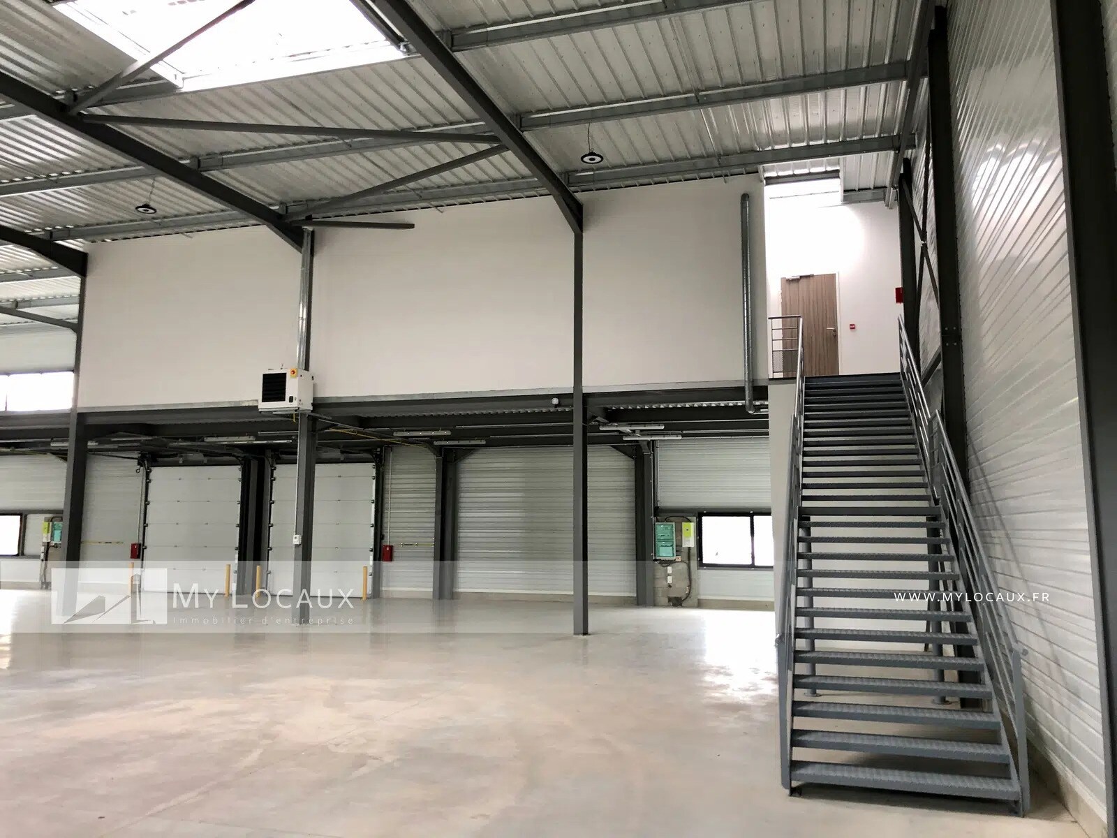 Rue Henri Becquerel, Aulnay-sous-Bois to rent Interior Photo- Image 1 of 8