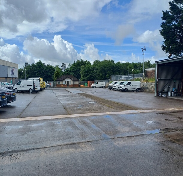 2229 London Rd, Glasgow to rent - Building Photo - Image 3 of 5
