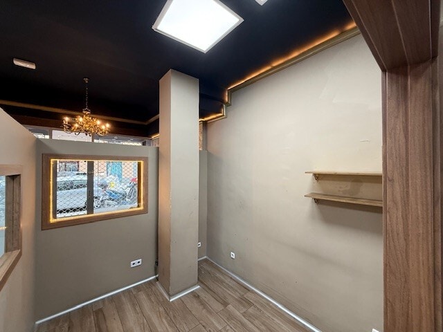 Madrid, MAD 28009 - Unit DR -  - Interior Photo - Image 2 of 4