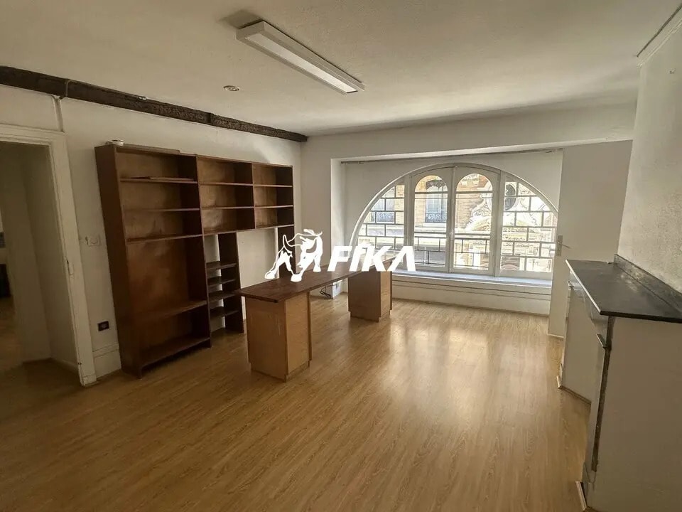 Vente Bureaux 89 m² - Photo 1