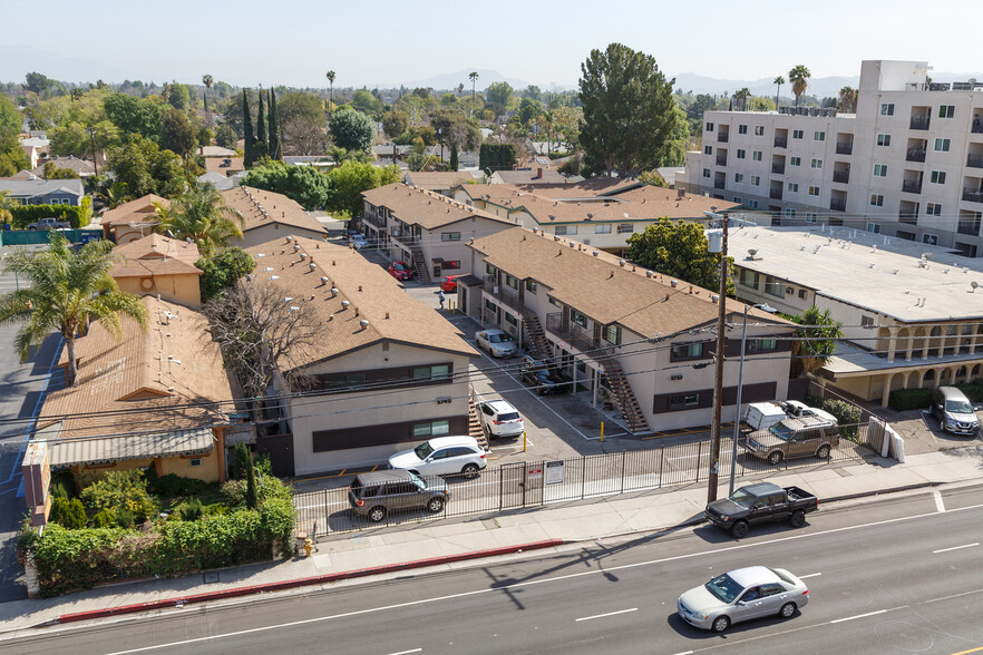 5732 Sepulveda Blvd, Van Nuys, CA for sale - Building Photo - Image 1 of 1