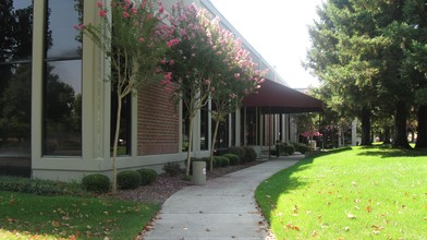 3640 Northgate Blvd, Sacramento, CA for rent Building Photo- Image 1 of 3