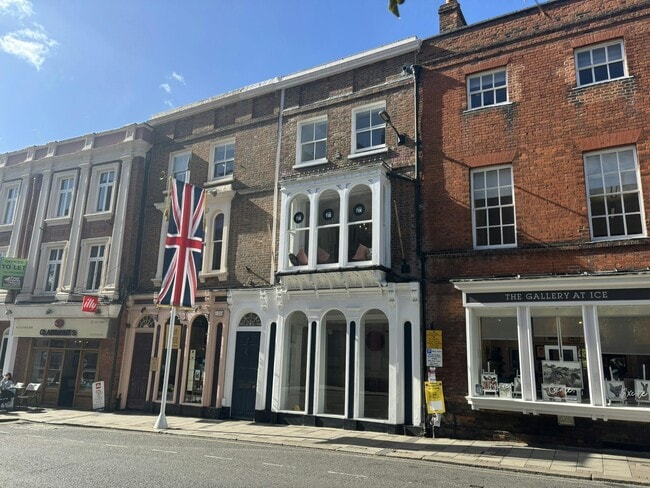 More details for 7 High St, Windsor - Office, Retail to Rent