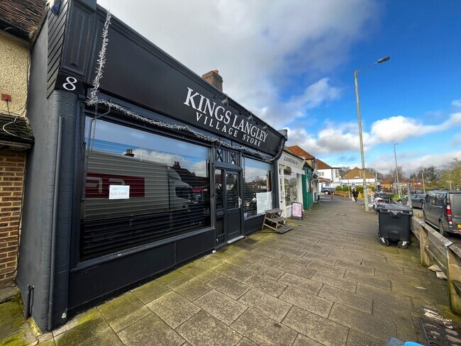 More details for 8 High St, Kings Langley - Retail for Sale