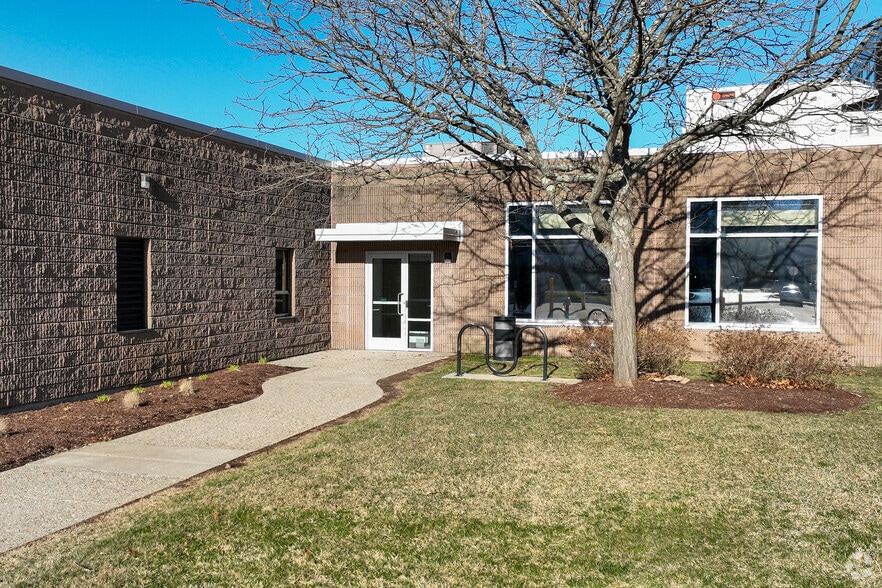 200 Ballardvale St, Wilmington, MA to rent - Building Photo - Image 3 of 4