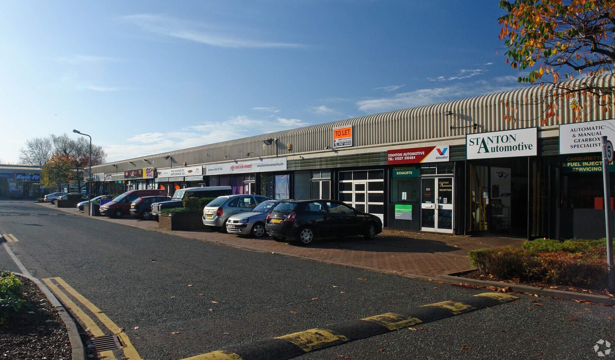 New Meadow Rd, Redditch for sale Primary Photo- Image 1 of 1