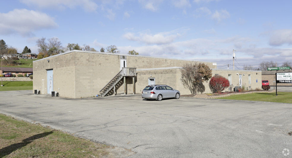 1645 Rostraver Rd, Belle Vernon, PA for sale - Building Photo - Image 2 of 13