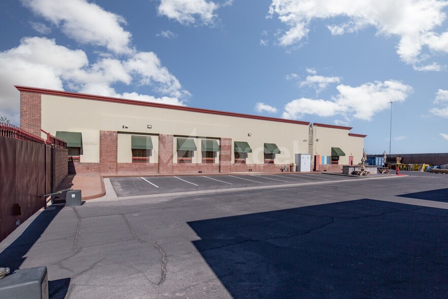 3903 W Martin Ave, Las Vegas, NV for sale - Building Photo - Image 2 of 16