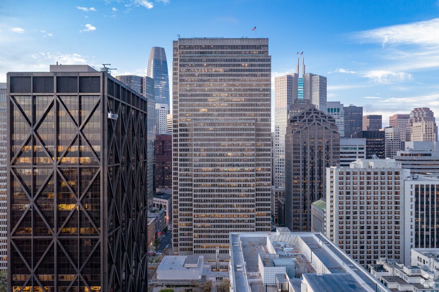 One Embarcadero Ctr, San Francisco, CA for rent - Building Photo - Image 1 of 8