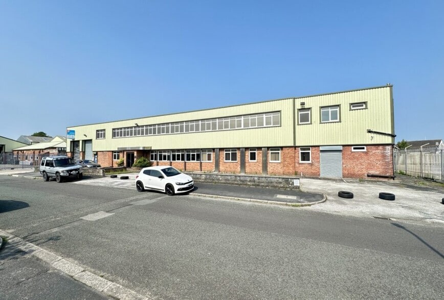 22-24 Slaidburn Crescent, Southport for sale - Building Photo - Image 3 of 16