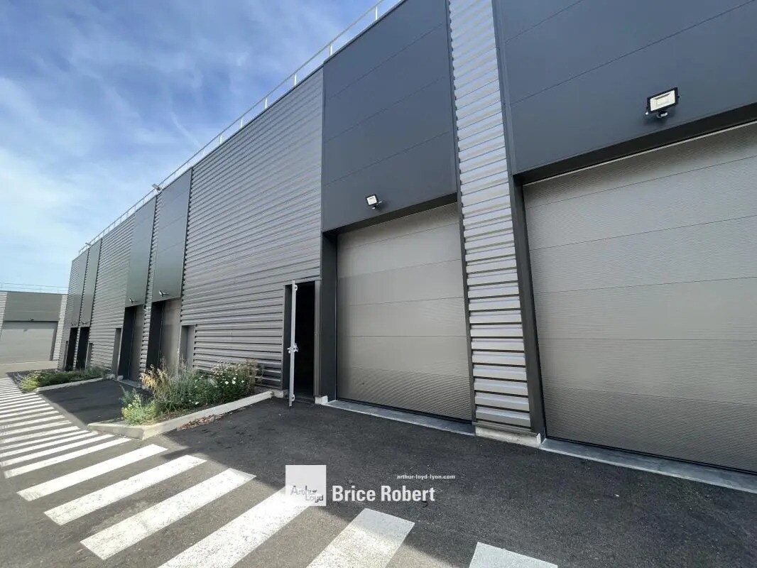 73 Route De Corbas, Vénissieux for sale Building Photo- Image 1 of 11