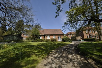 Forest Rd, Horsham for rent Primary Photo- Image 1 of 2