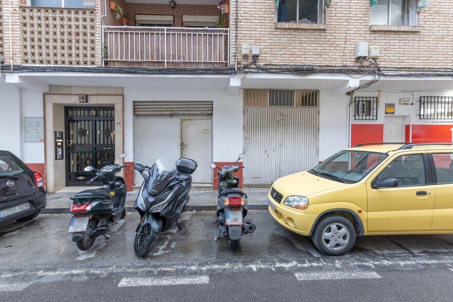 Calle Asturias, 29, Granada, Granada for sale - Building Photo - Image 2 of 6