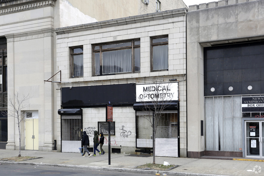 1028 Broad St, Newark, NJ for sale - Primary Photo - Image 1 of 1